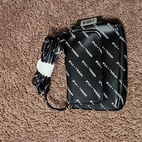 NWT Kendall & Kylie crossbody bag NWT Kendall & Kylie crossbody bag NWT … - Picture 14 of 17
